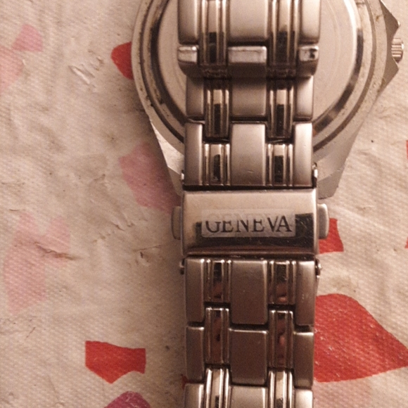 Watch - Picture 2 of 2